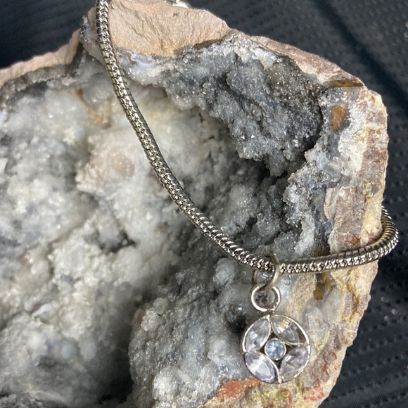 Silver with Rhinestone Accent Bracelet 💎💕 - Picture 1 of 4